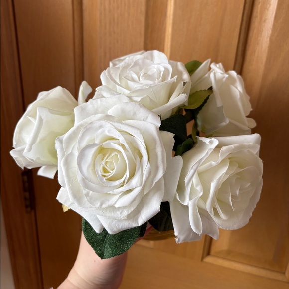 🤍Vase with flowers 🤍 - Picture 2 of 3